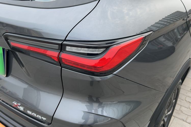 Used CHANGAN OSHAN X5 2022 Sport Edition 1.5T DCT Cyclone Assault Exterior 1