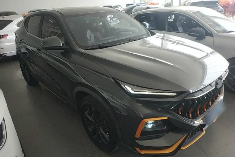 Used CHANGAN OSHAN X5 2022 Sport Edition 1.5T DCT Cyclone Assault Front Right 45 Deg