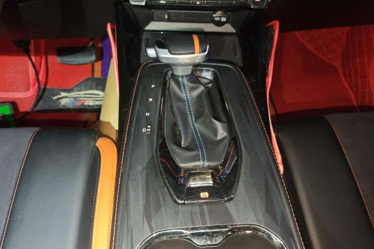 Used CHANGAN OSHAN X5 2022 Sport Edition 1.5T DCT Hurricane Sonic Gear Lever