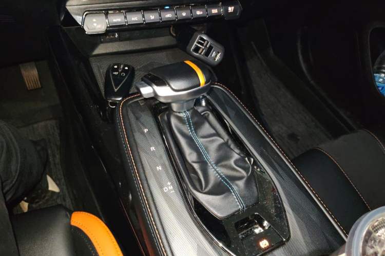 Used CHANGAN OSHAN X5 2022 Sport Edition 1.5T DCT Hurricane Sonic Gear Lever