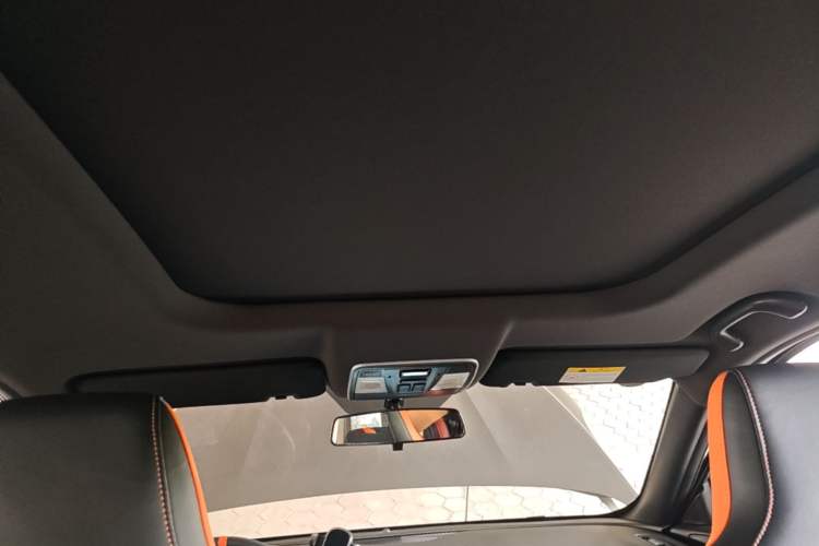 Used CHANGAN OSHAN X5 2022 Sport Edition 1.5T DCT Cyclone Assault Headliner