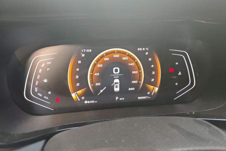 Used CHANGAN OSHAN X5 2022 Sport Edition 1.5T DCT Cyclone Assault Instrument Cluster