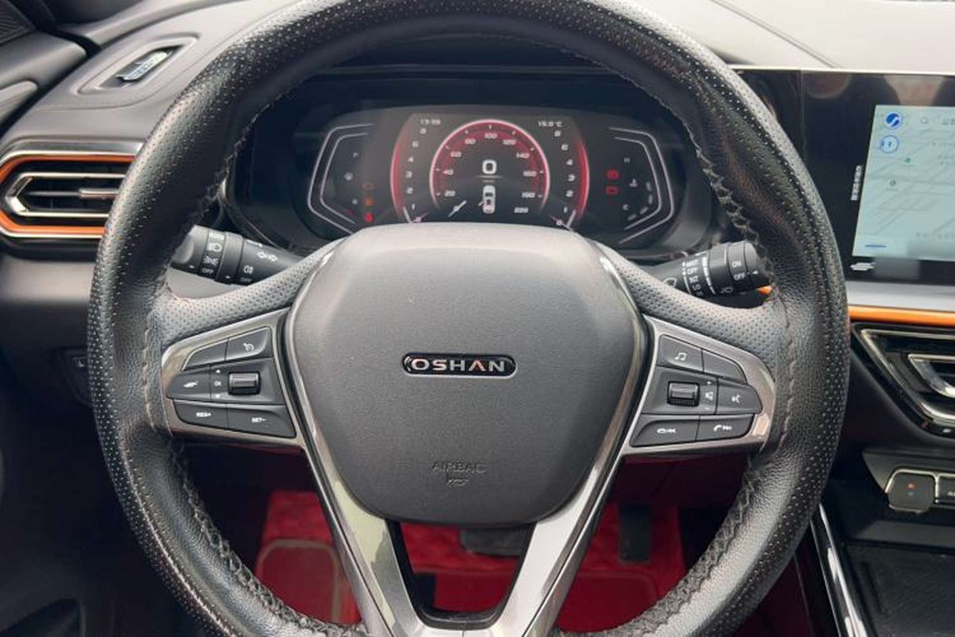 Used CHANGAN OSHAN X5 2022 Sport Edition 1.5T DCT Cyclone Assault Interior 2