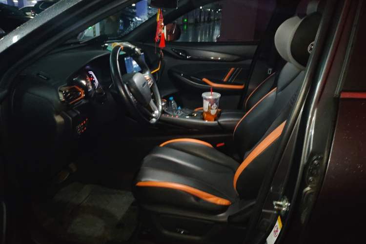 Used CHANGAN OSHAN X5 2022 Sport Edition 1.5T DCT Hurricane Sonic Interior 3