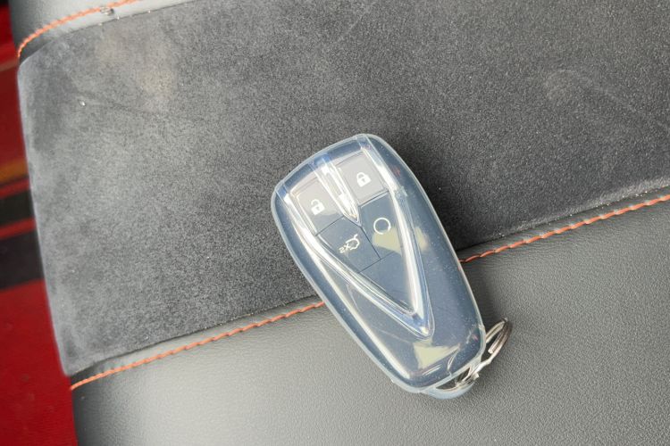 Used CHANGAN OSHAN X5 2022 Sport Edition 1.5T DCT Cyclone Assault Interior 3