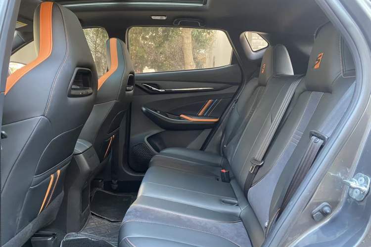 Used CHANGAN OSHAN X5 2022 Sport Edition 1.5T DCT Hurricane Sonic Interior 6