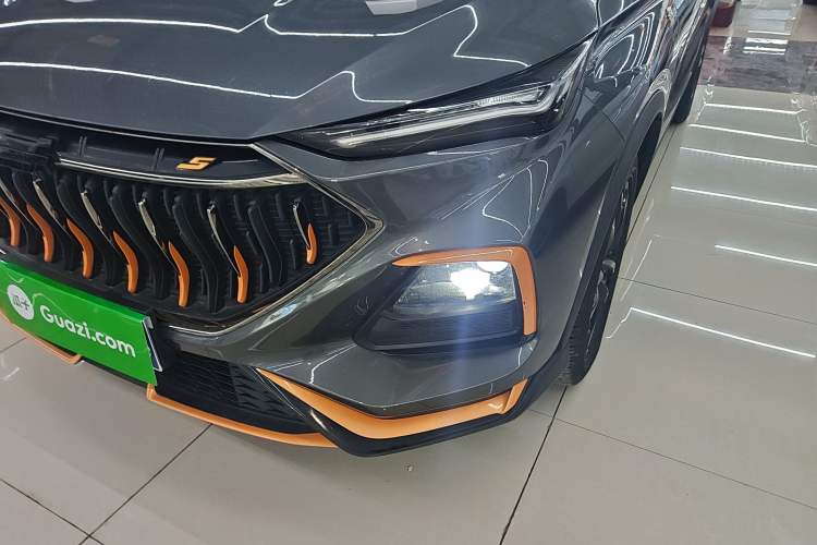 Used CHANGAN OSHAN X5 2022 Sport Edition 1.5T DCT Hurricane Sonic Left Front Headlight