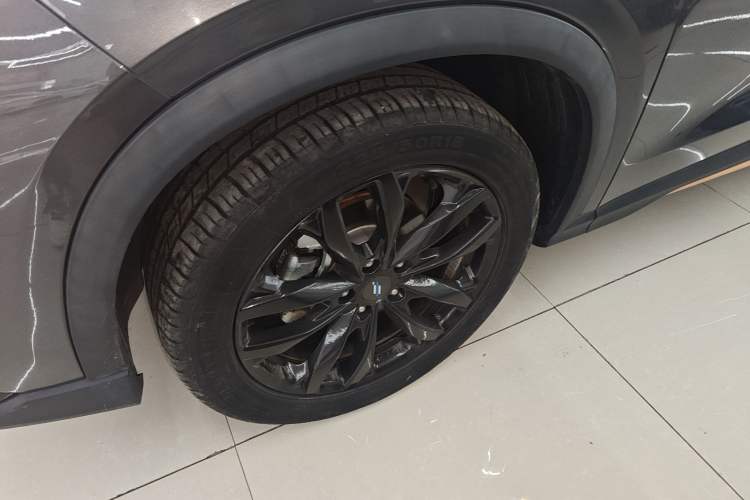 Used CHANGAN OSHAN X5 2022 Sport Edition 1.5T DCT Hurricane Sonic Left Front Wheel Hub