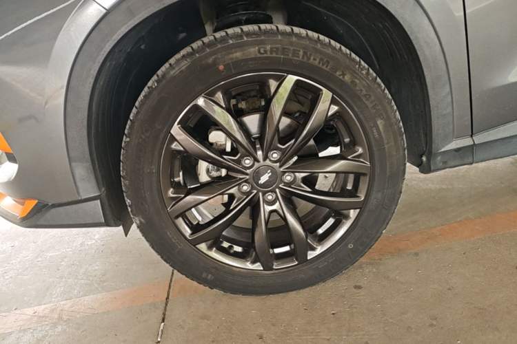 Used CHANGAN OSHAN X5 2022 Sport Edition 1.5T DCT Cyclone Assault Left Front Wheel Hub