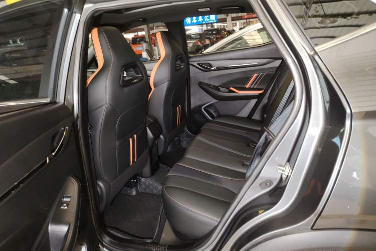 Used CHANGAN OSHAN X5 2022 Sport Edition 1.5T DCT Cyclone Assault Left Rear Seat