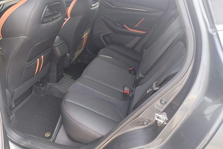 Used CHANGAN OSHAN X5 2022 Sport Edition 1.5T DCT Hurricane Sonic Left Rear Seat