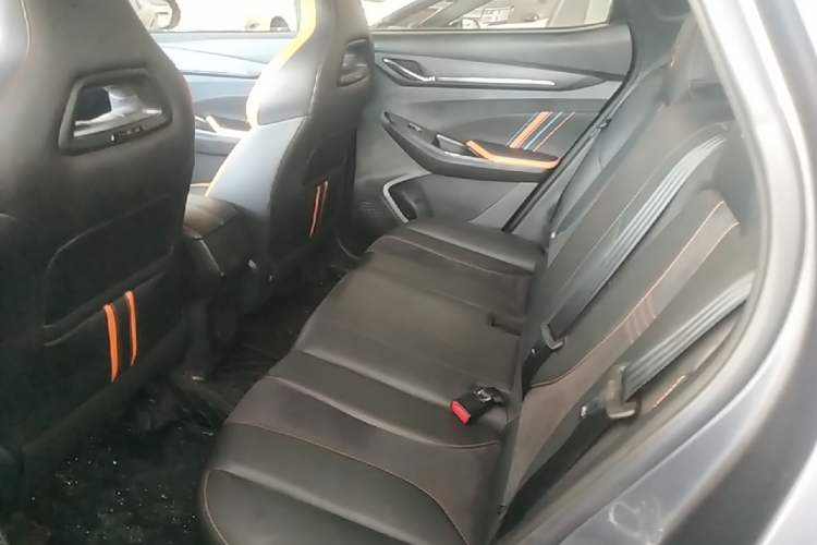 Used CHANGAN OSHAN X5 2022 Sport Edition 1.5T DCT Cyclone Assault Left Rear Seat