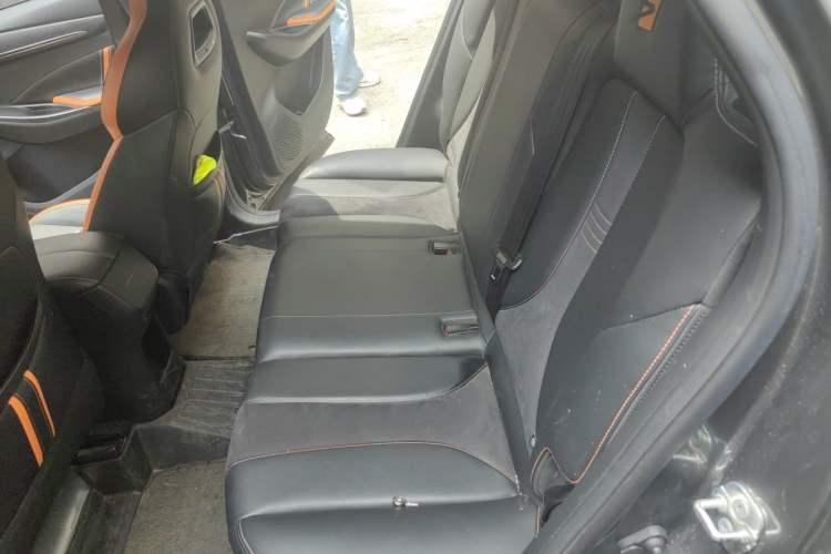 Used CHANGAN OSHAN X5 2022 Sport Edition 1.5T DCT Cyclone Assault Left Rear Seat
