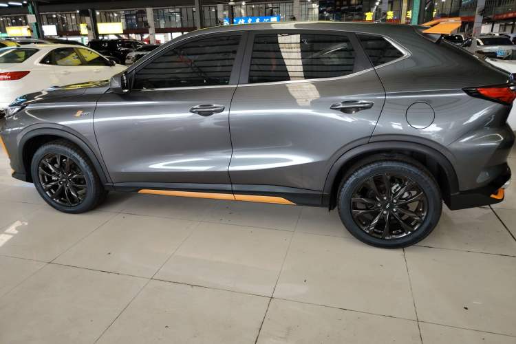 Used CHANGAN OSHAN X5 2022 Sport Edition 1.5T DCT Cyclone Assault Left Side