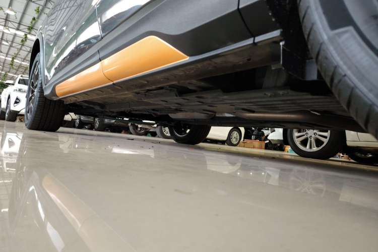Used CHANGAN OSHAN X5 2022 Sport Edition 1.5T DCT Cyclone Assault Left Side Sill