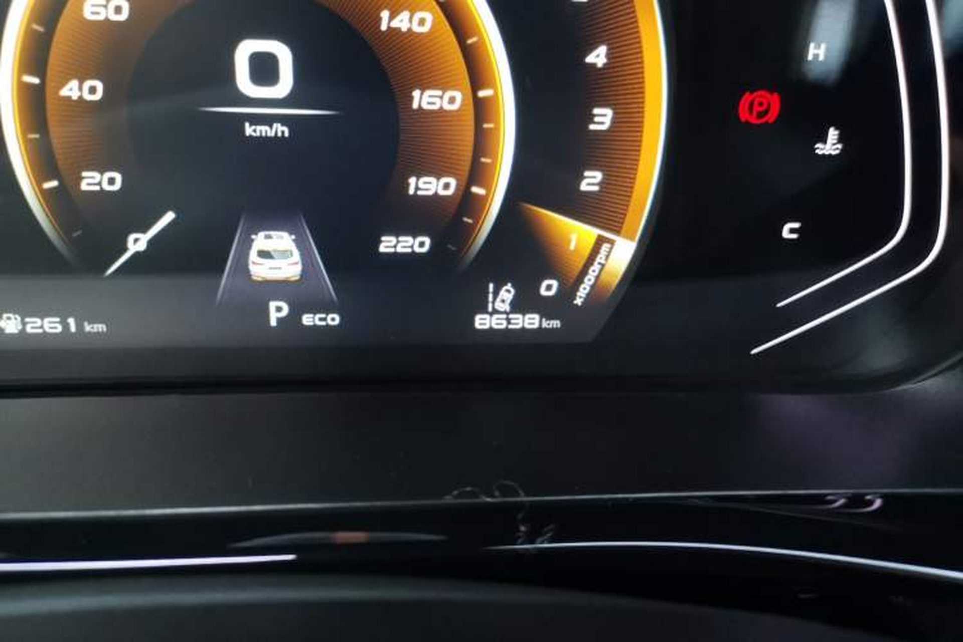 Used CHANGAN OSHAN X5 2022 Sport Edition 1.5T DCT Hurricane Sonic Odometer Close Up