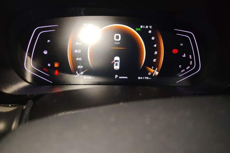 Used CHANGAN OSHAN X5 2022 Sport Edition 1.5T DCT Hurricane Sonic Odometer Close Up