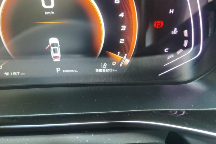 Used CHANGAN OSHAN X5 2022 Sport Edition 1.5T DCT Hurricane Sonic Odometer Close Up
