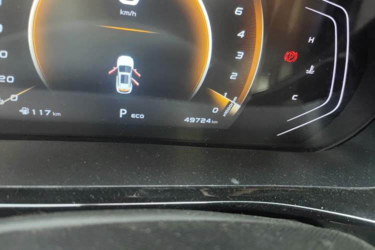 Used CHANGAN OSHAN X5 2022 Sport Edition 1.5T DCT Cyclone Assault Odometer Close Up