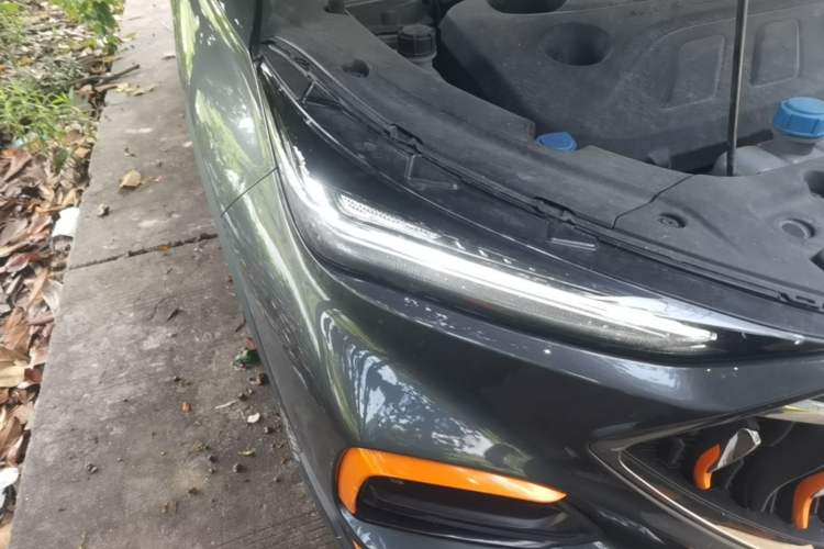 Used CHANGAN OSHAN X5 2022 Sport Edition 1.5T DCT Hurricane Sonic Right Front Headlight