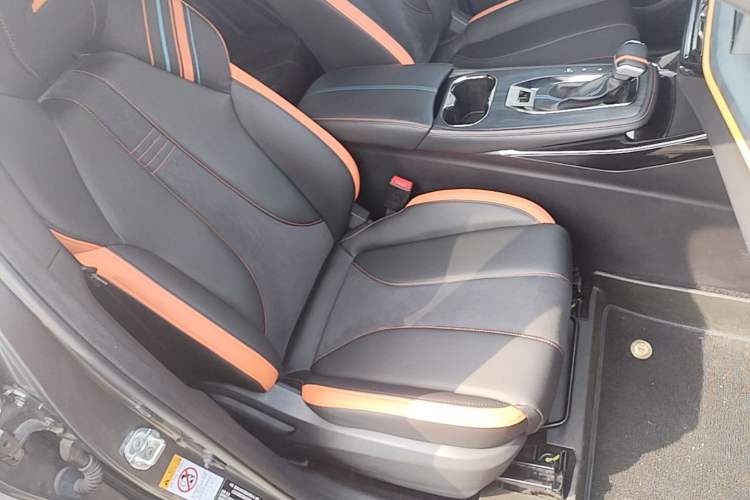 Used CHANGAN OSHAN X5 2022 Sport Edition 1.5T DCT Hurricane Sonic Right Front Seat