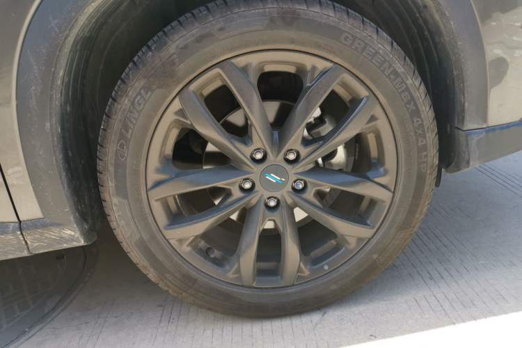 Used CHANGAN OSHAN X5 2022 Sport Edition 1.5T DCT Hurricane Sonic Right Front Wheel Hub