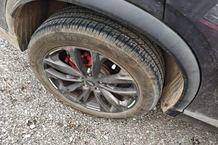Used CHANGAN OSHAN X5 2022 Sport Edition 1.5T DCT Cyclone Assault Right Rear Wheel Hub