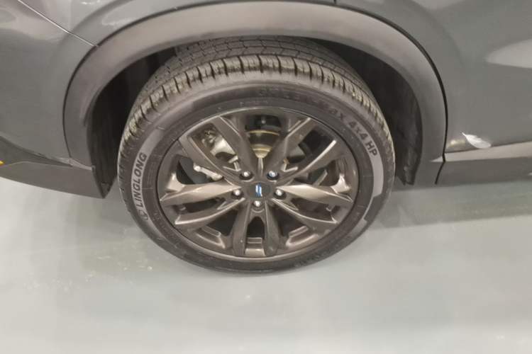 Used CHANGAN OSHAN X5 2022 Sport Edition 1.5T DCT Hurricane Sonic Right Rear Wheel Hub