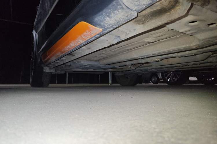 Used CHANGAN OSHAN X5 2022 Sport Edition 1.5T DCT Hurricane Sonic Right Side Sill