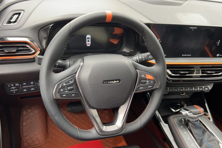 Used CHANGAN OSHAN X5 2022 Sport Edition 1.5T DCT Hurricane Sonic Steering Wheel
