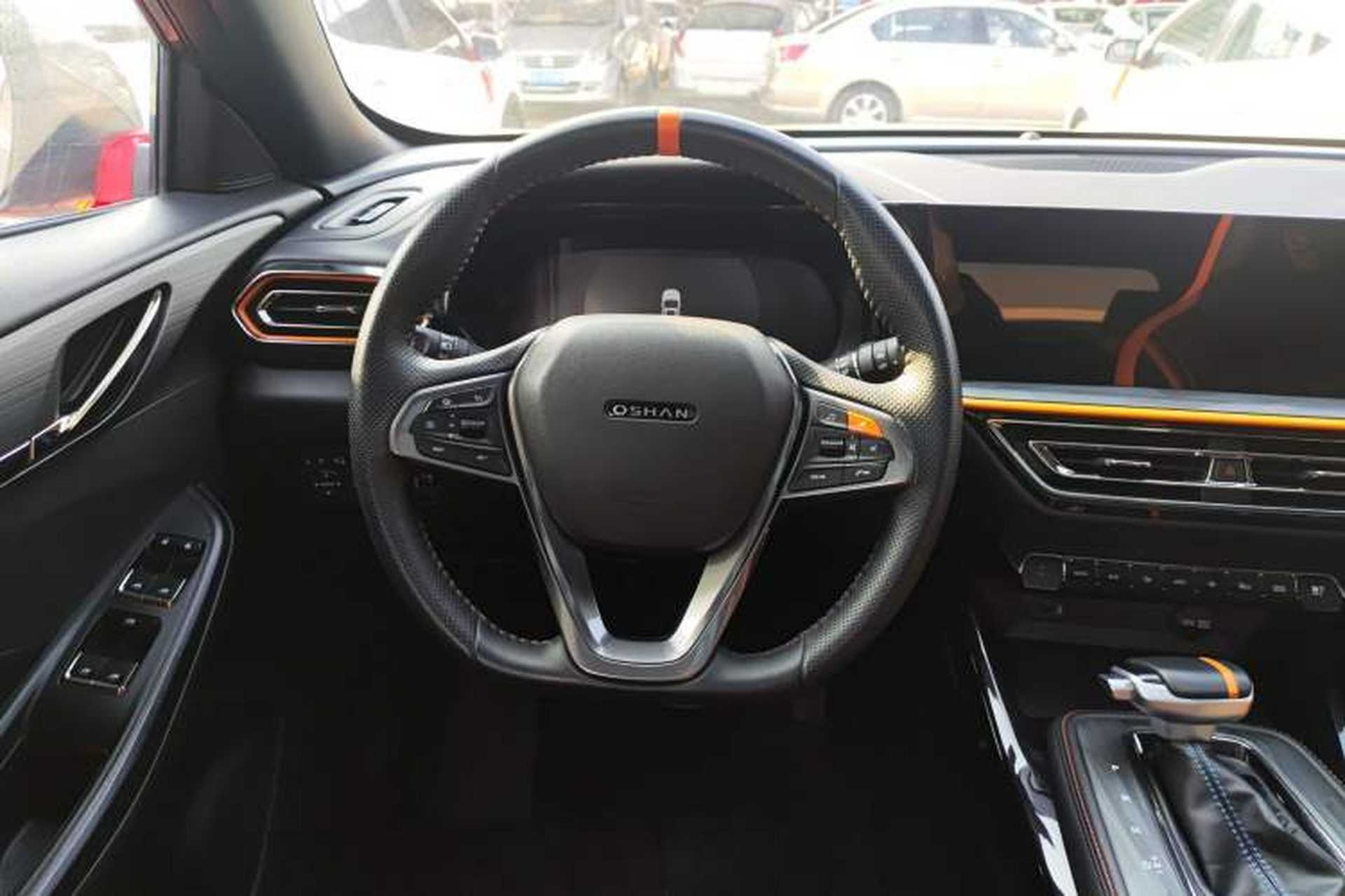 Used CHANGAN OSHAN X5 2022 Sport Edition 1.5T DCT Hurricane Sonic Steering Wheel