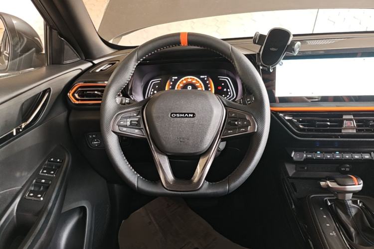 Used CHANGAN OSHAN X5 2022 Sport Edition 1.5T DCT Cyclone Assault Steering Wheel
