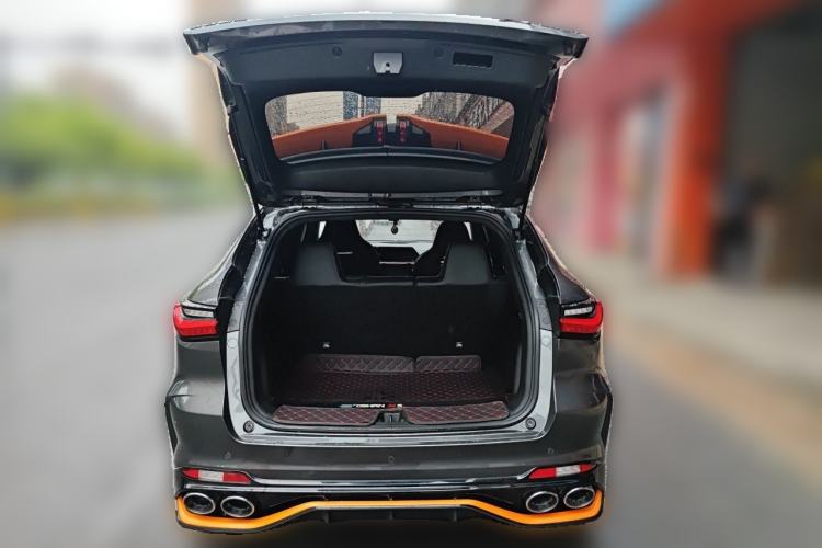 Used CHANGAN OSHAN X5 2022 Sport Edition 1.5T DCT Cyclone Assault Trunk