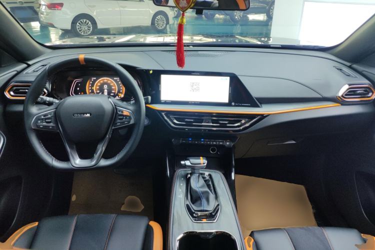 Used CHANGAN OSHAN X5 2022 Sport Edition 1.5T DCT Hurricane Sonic Center Console