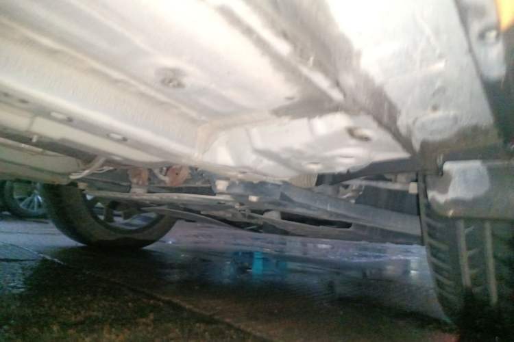 Used CHANGAN OSHAN X5 2022 Sport Edition 1.5T DCT Cyclone Assault Chassis Front Right