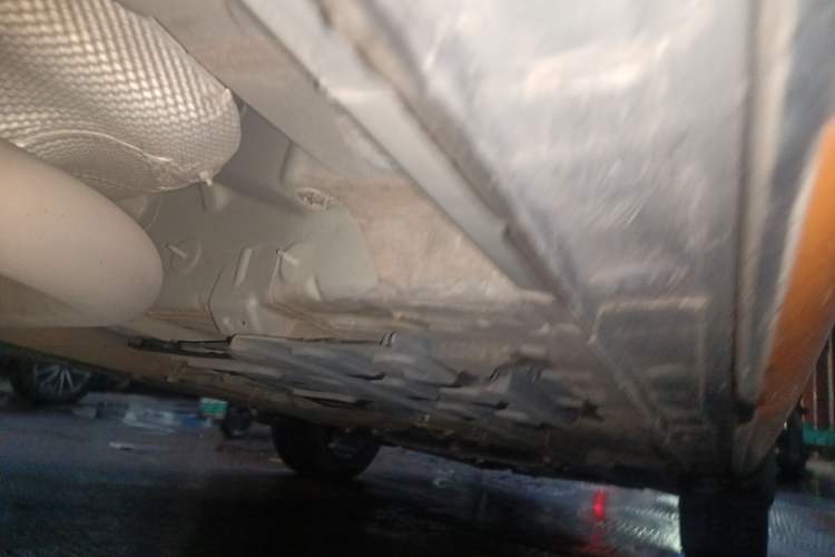 Used CHANGAN OSHAN X5 2022 Sport Edition 1.5T DCT Cyclone Assault Chassis Rear Right