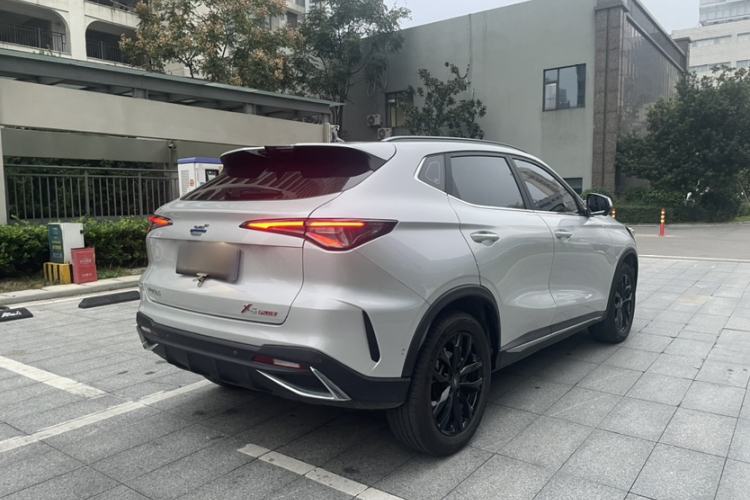 Used CHANGAN OSHAN X5 2022 Sport Edition 1.5T DCT Hurricane Sonic Exterior 5