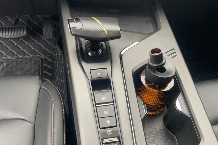 Used CHANGAN OSHAN X5 2022 Sport Edition 1.5T DCT Hurricane Sonic Gear Lever