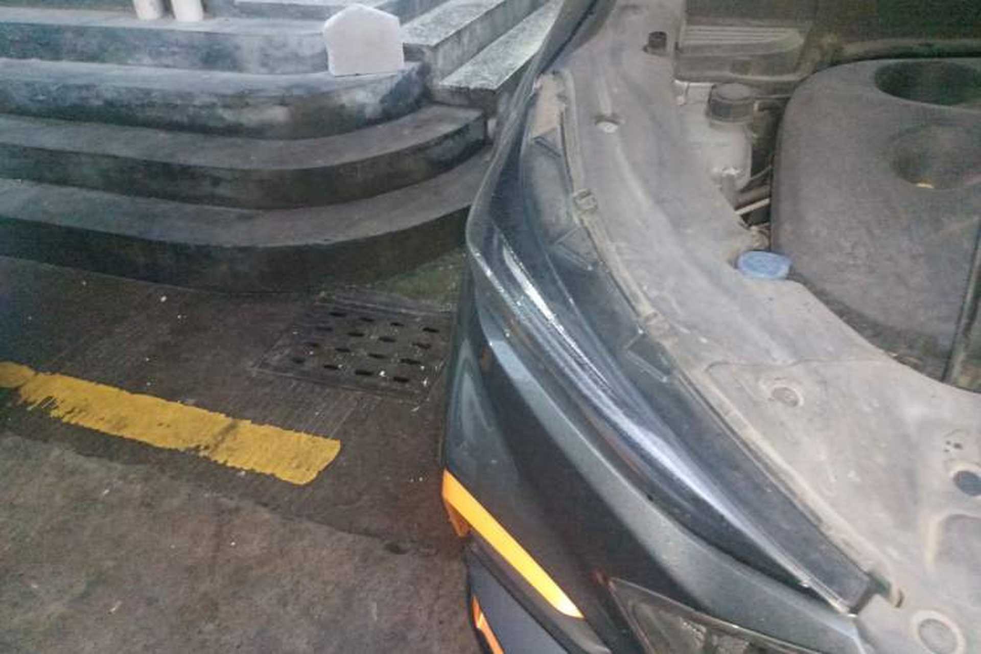 Used CHANGAN OSHAN X5 2022 Sport Edition 1.5T DCT Cyclone Assault Right Front Headlight