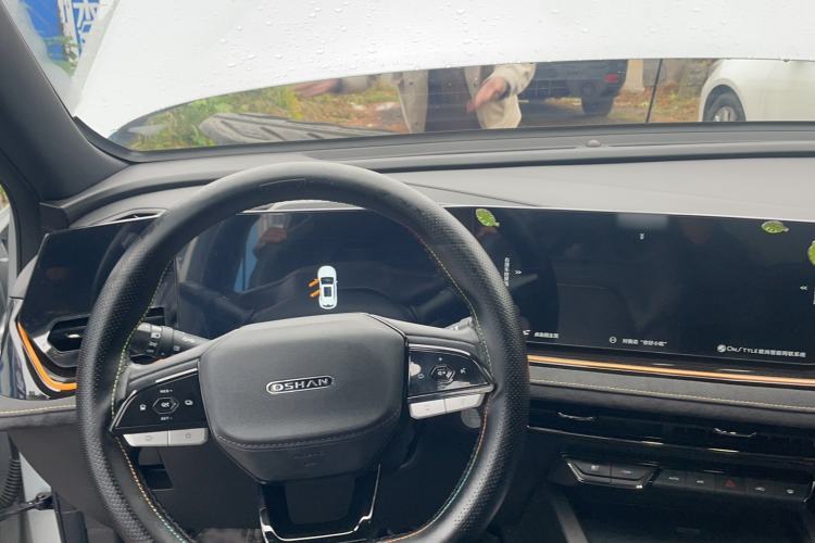 Used CHANGAN OSHAN X5 2022 Sport Edition 1.5T DCT Hurricane Sonic Steering Wheel