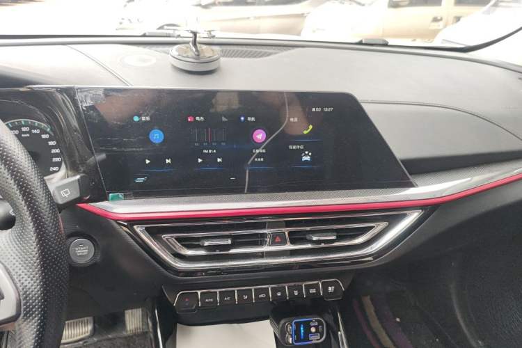 Used CHANGAN OSHAN X5 2022 Sport Edition 1.5T DCT Cyclone Assault Audio And AC Panel