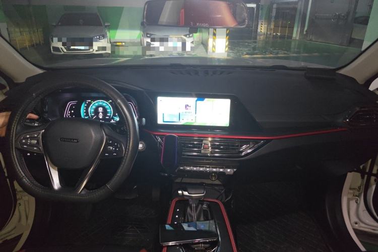 Used CHANGAN OSHAN X5 2022 Sport Edition 1.5T DCT Hurricane Sonic Center Console