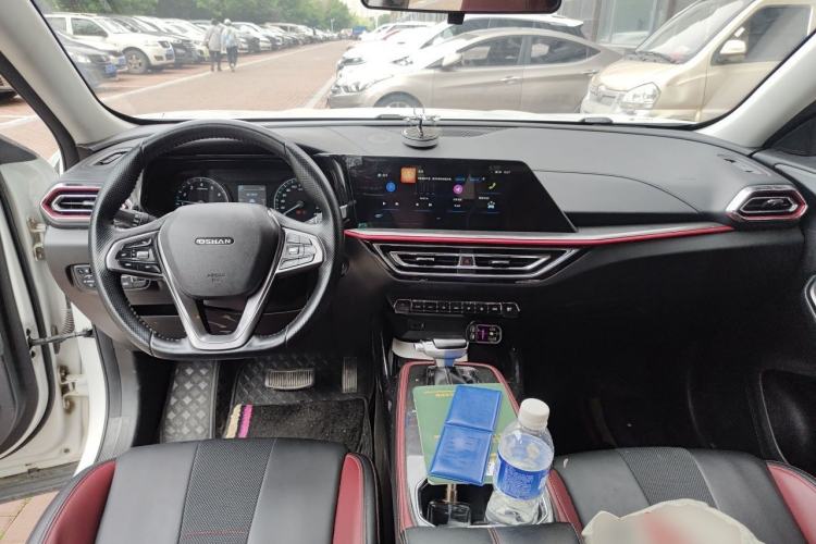 Used CHANGAN OSHAN X5 2022 Sport Edition 1.5T DCT Cyclone Assault Center Console