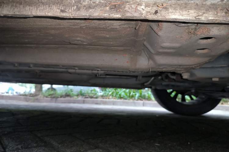 Used CHANGAN OSHAN X5 2022 Sport Edition 1.5T DCT Cyclone Assault Chassis Front Right