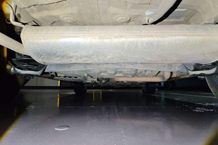 Used CHANGAN OSHAN X5 2022 Sport Edition 1.5T DCT Cyclone Assault Chassis Rear