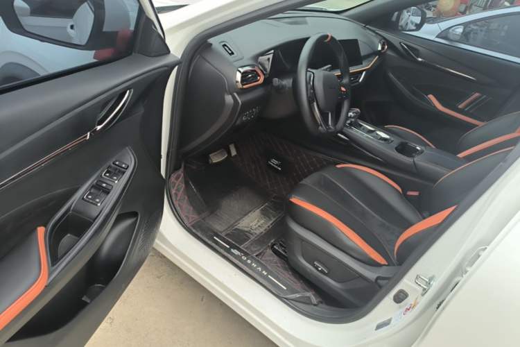 Used CHANGAN OSHAN X5 2022 Sport Edition 1.5T DCT Hurricane Sonic Driver Seat
