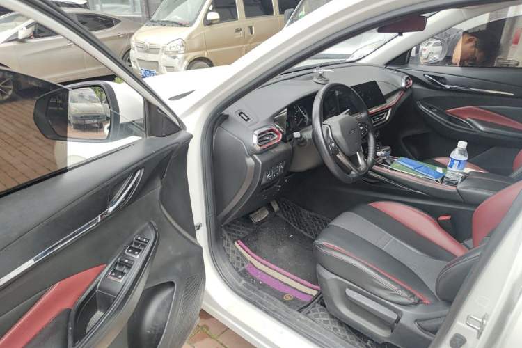 Used CHANGAN OSHAN X5 2022 Sport Edition 1.5T DCT Cyclone Assault Driver Seat