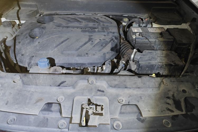 Used CHANGAN OSHAN X5 2022 Sport Edition 1.5T DCT Cyclone Assault Engine Bay