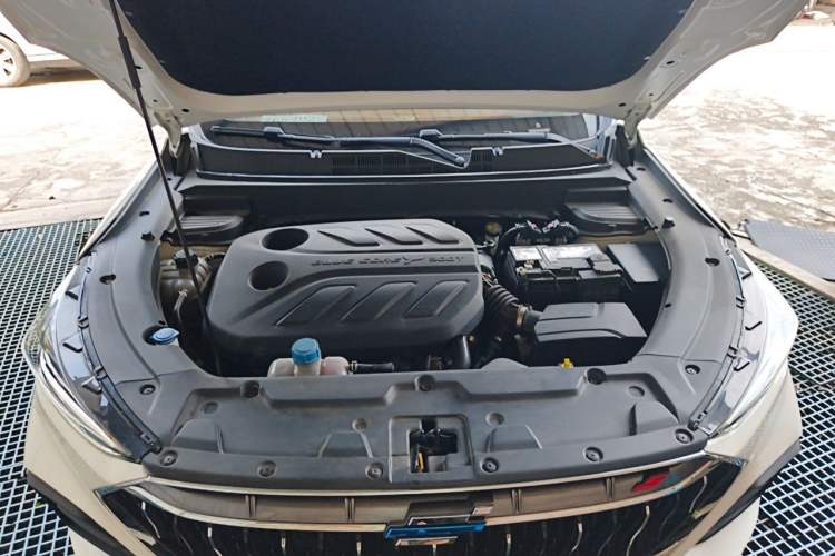 Used CHANGAN OSHAN X5 2022 Sport Edition 1.5T DCT Cyclone Assault Engine Bay