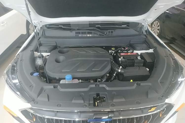Used CHANGAN OSHAN X5 2022 Sport Edition 1.5T DCT Cyclone Assault Engine Bay